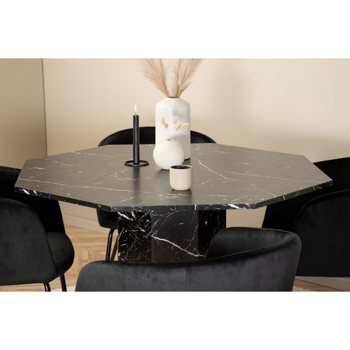 Piazza, Berit Rektangulär matgrupp