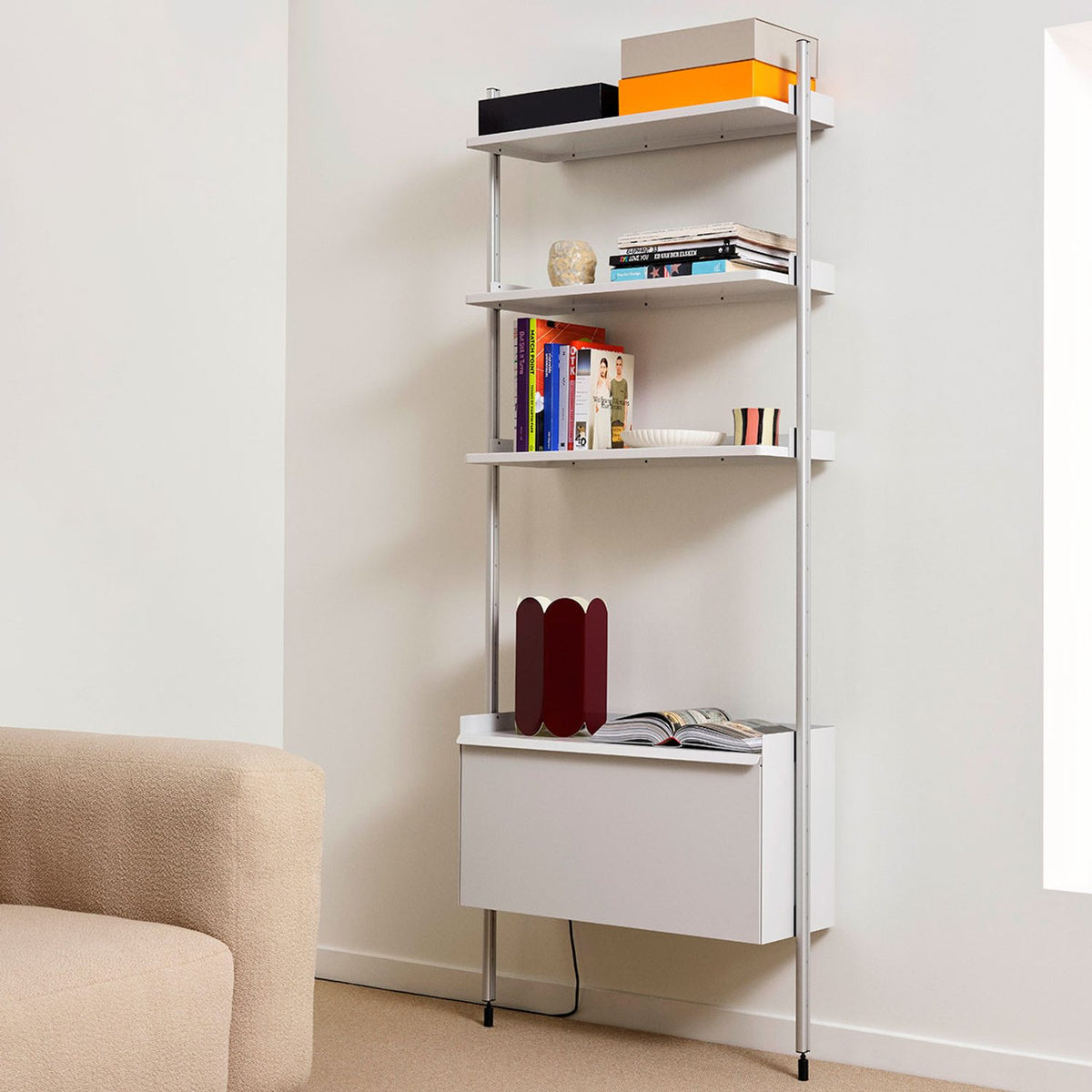 Pier System 131 1 sektion 82 × 34 × 209 cm Hyllsystem PS Black, Black – anodiserad aluminium