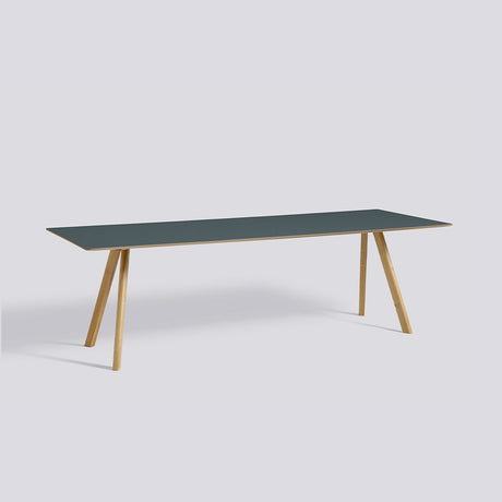 CPH 30 L250 × B90 × H74 cm Matbord Smokey blue – linoleum, massiv ek med vattenbaserad lack