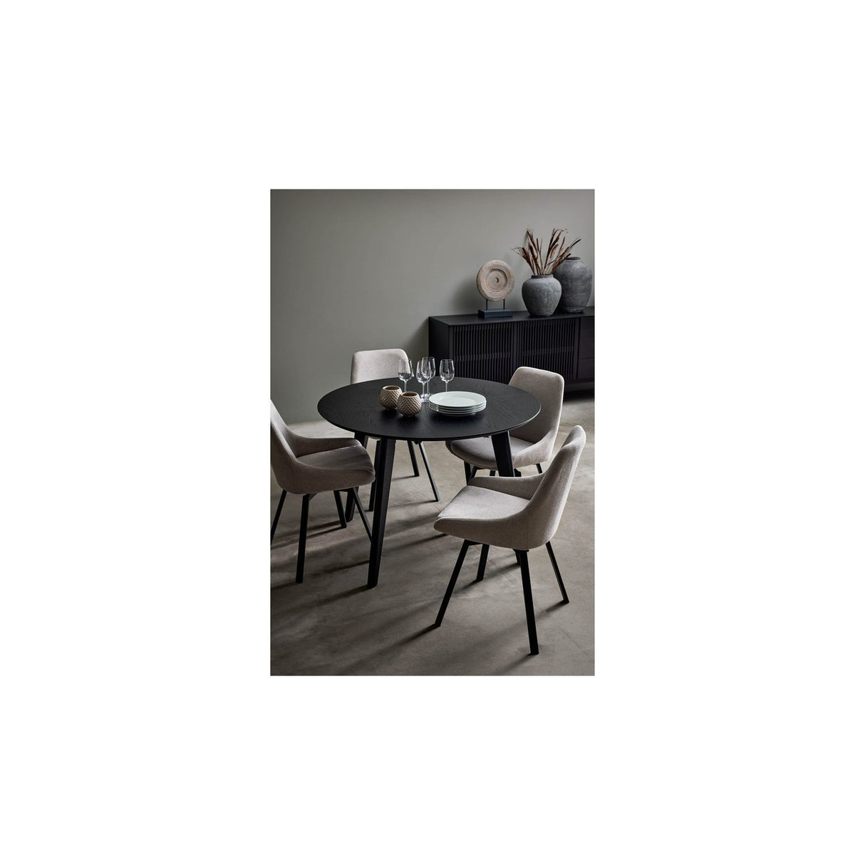 Sagene Matbord Svartlackad Ekfaner, 110 cm