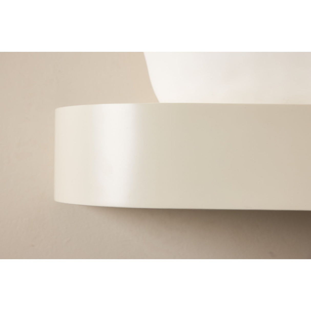 Glow Hylla Beige