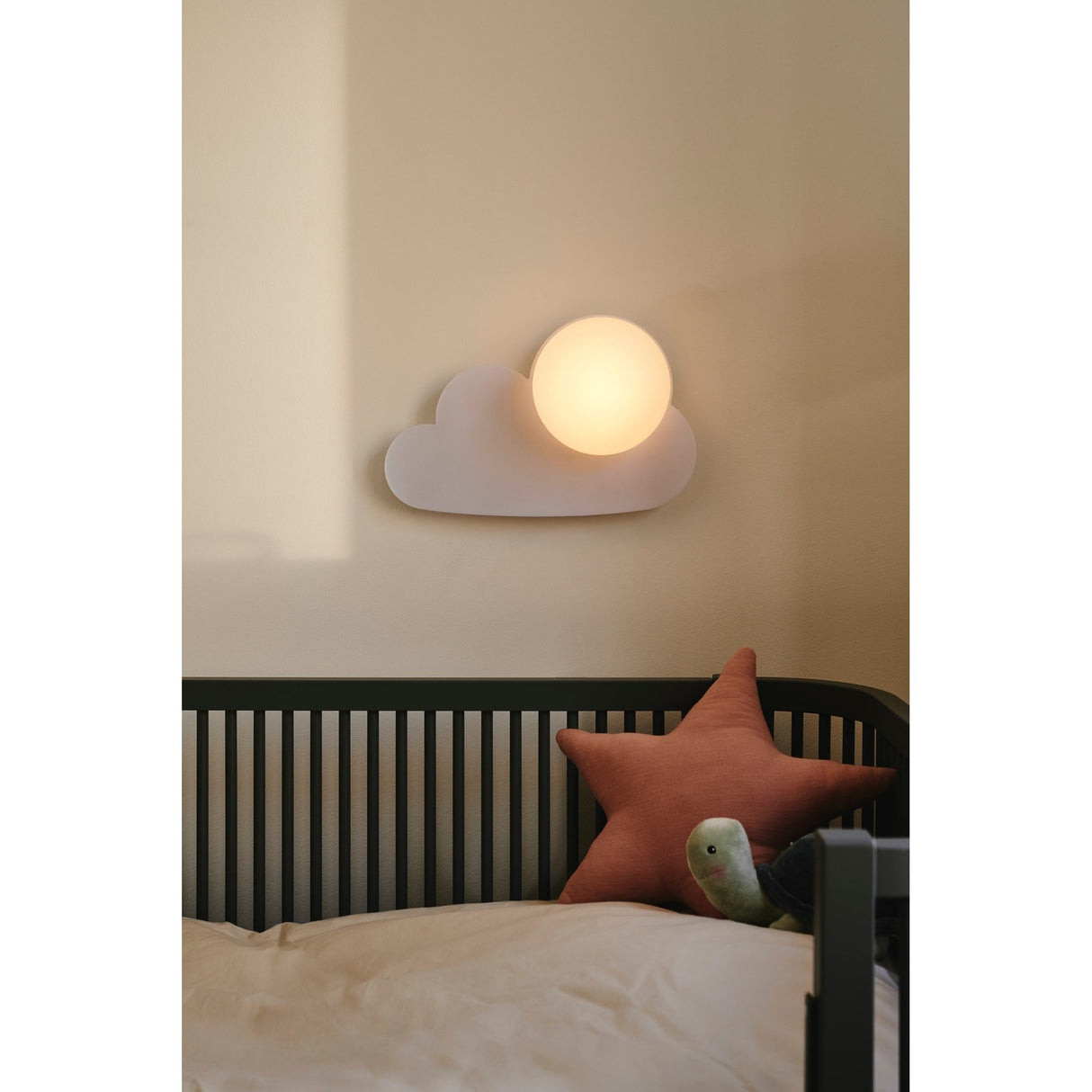 Skyku Cloud Vit Vägglampa