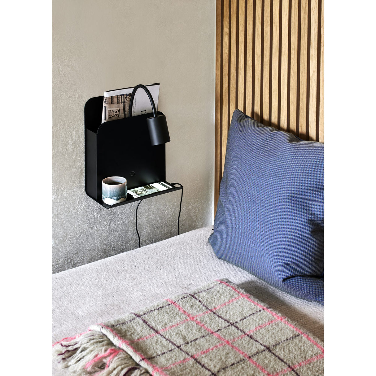 Roomi Vägglampa Svart