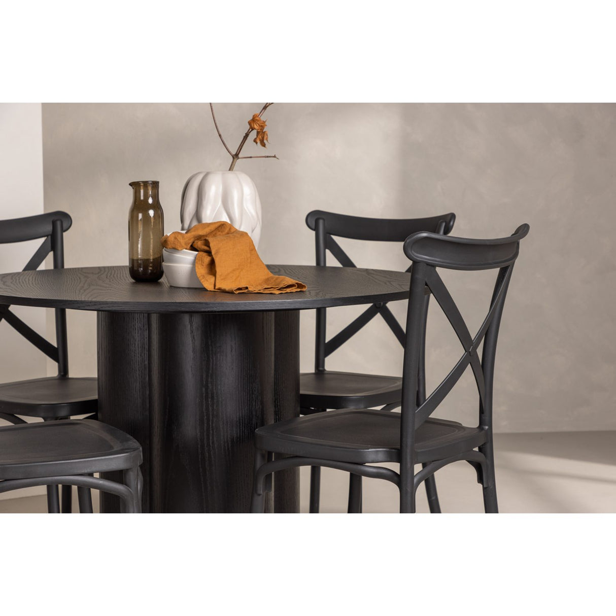 Olivia, Crosett Rund matgrupp Svart, Svart, 4st