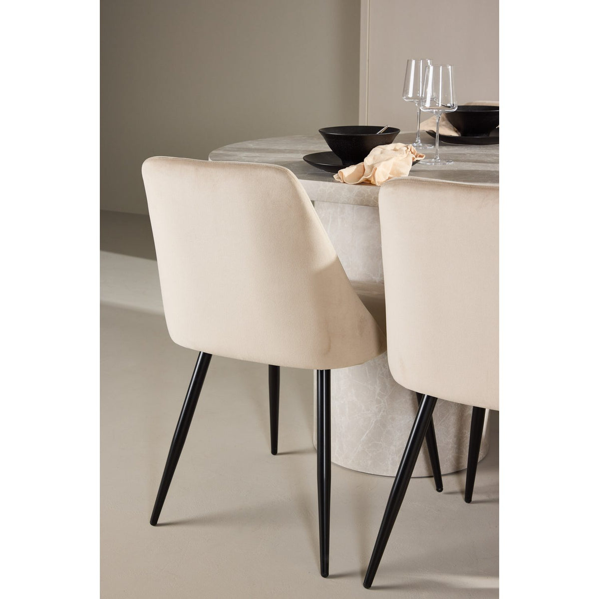 Narvik, Night Oval matgrupp Beige, Svart, Beige, 200 x 100