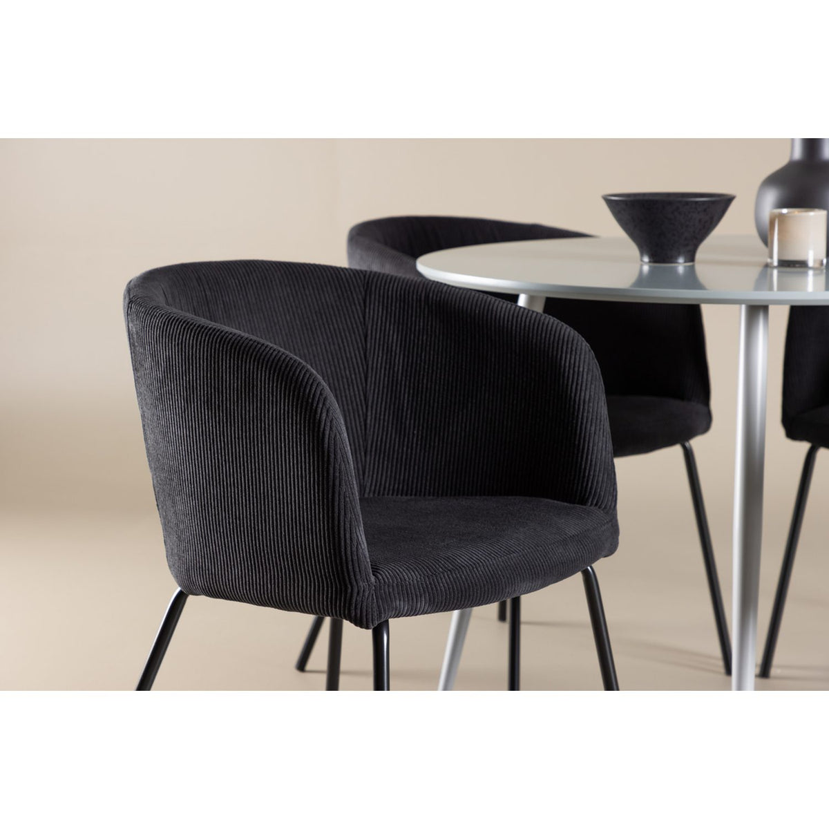 Plaza, Berit Rund matgrupp