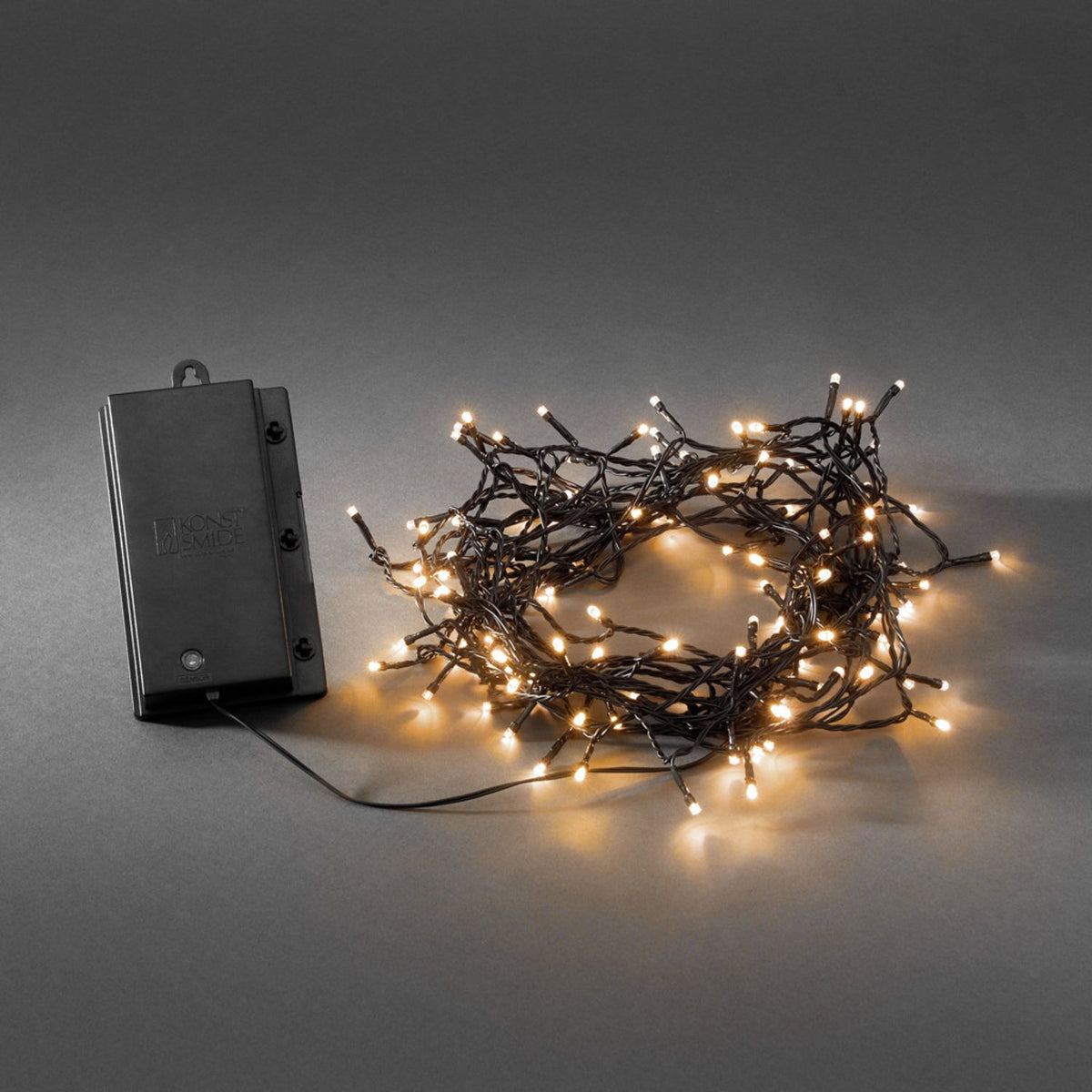 LED Skymningssensor och timer 6/9h Ljusslinga Ute Amber/Svart Kabel, 240 Lampor (23.9m)