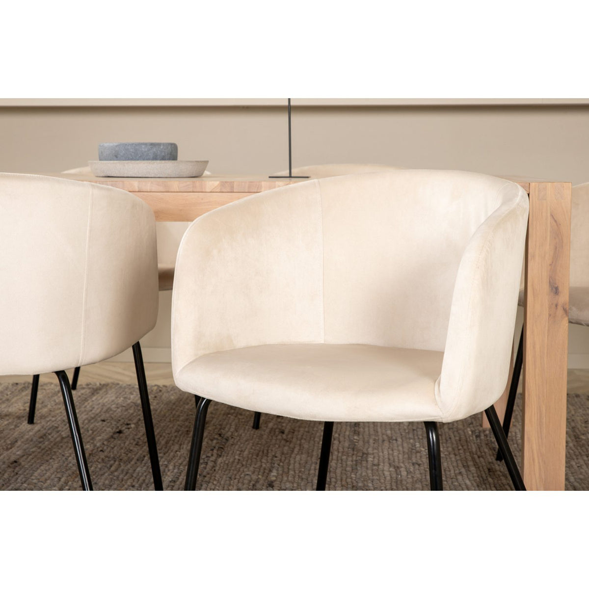 Slider, Berit Rektangulär matgrupp Beige,Svart, Vitlaserad, 170 x 95