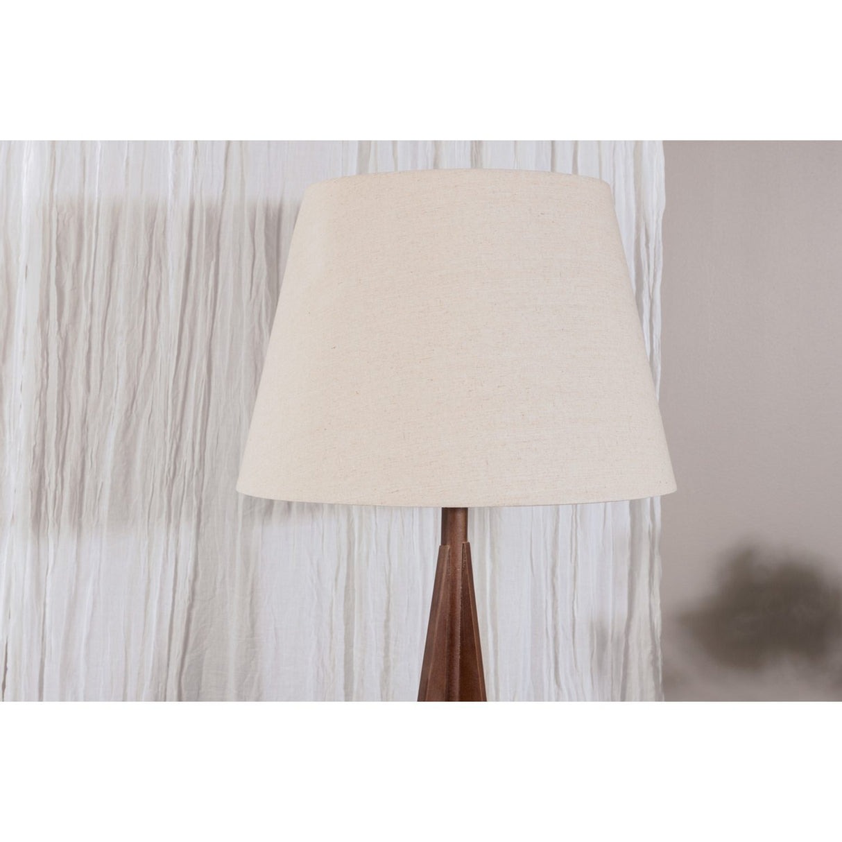 Kona Golvlampa Brun