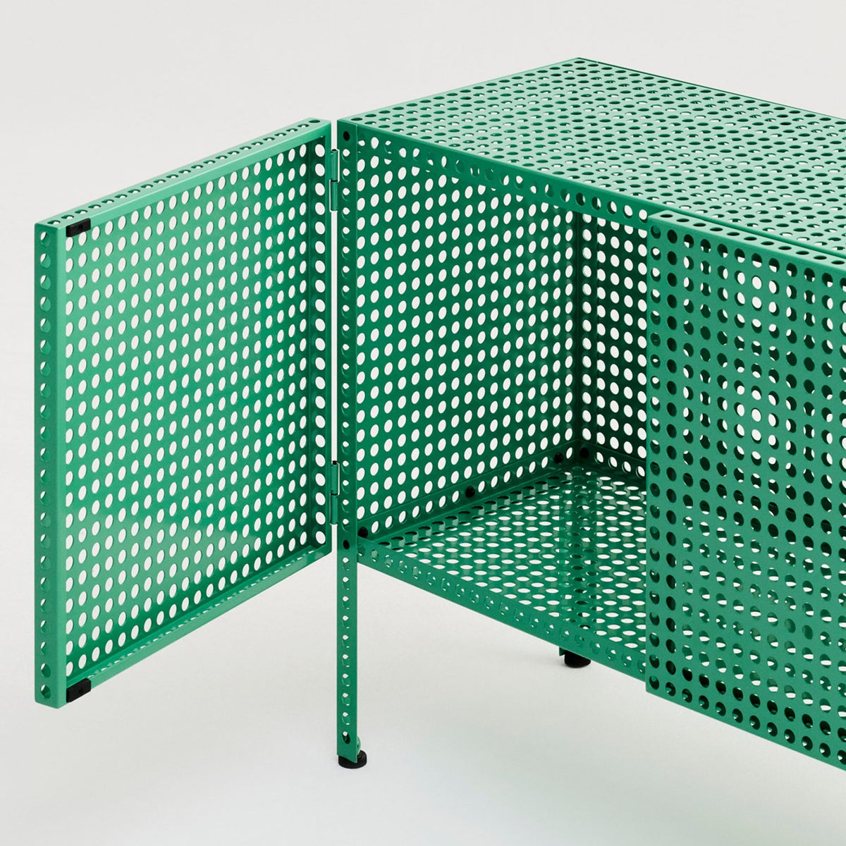 Perforated Cabinet stort 89 × 40 × 146,5 cm Skåp Steel blue