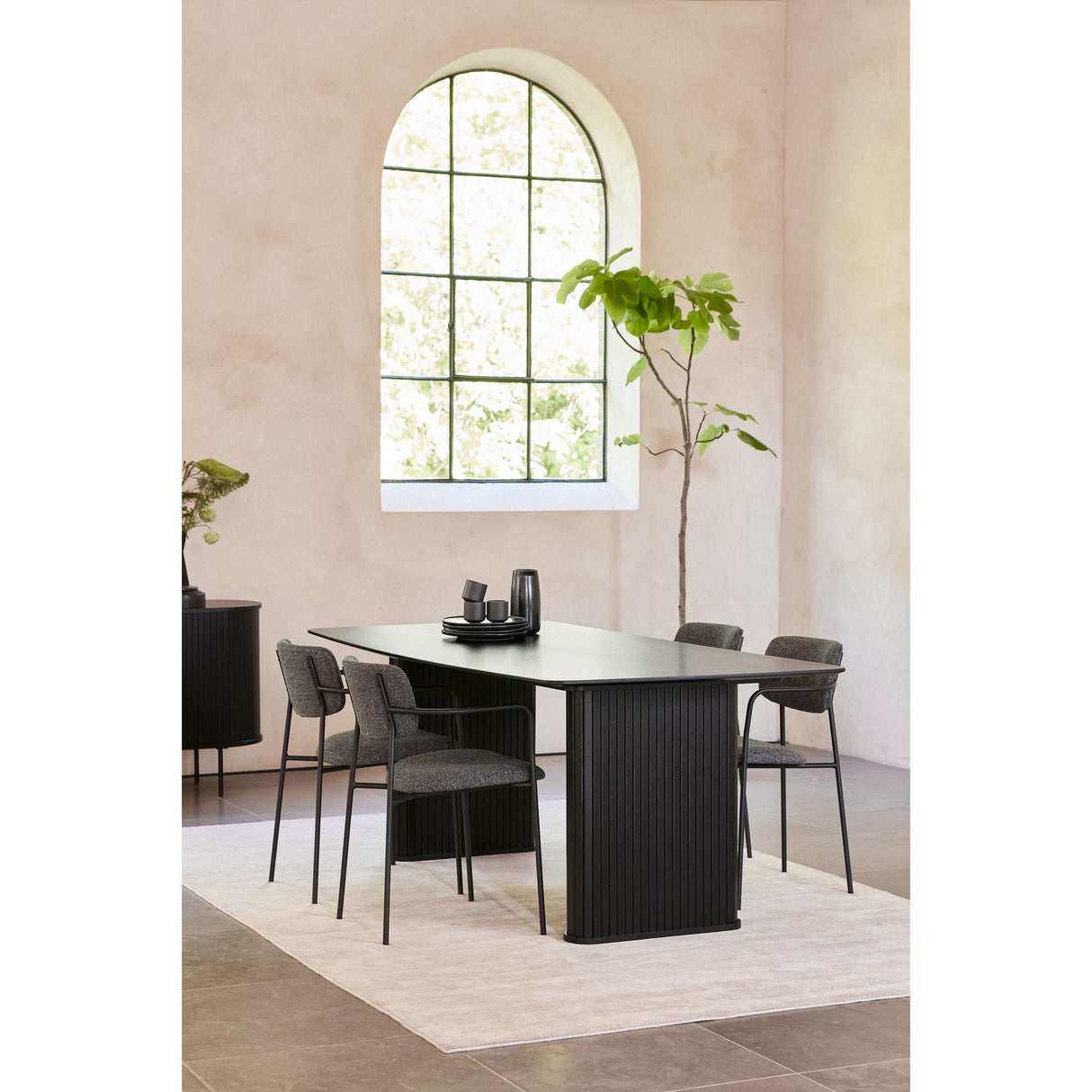 Accento 100x190 cm Oval Matbord Svart