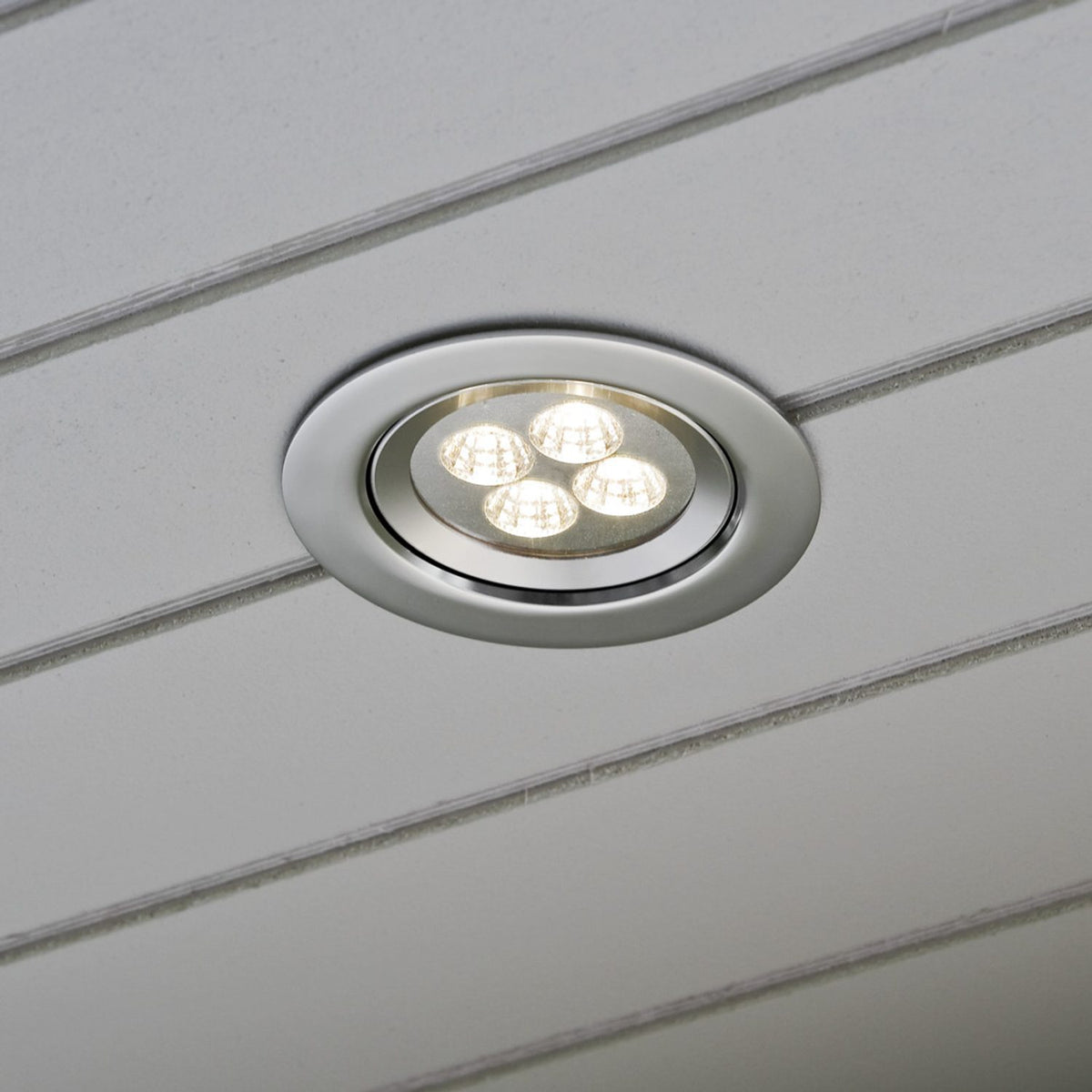 Infälld HP-LED Silver Taklampa Ute