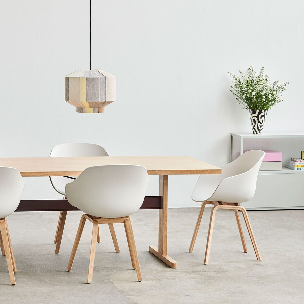 AAC 222 Stol Pale peach 2.0, ekfaner med vattenbaserad lack