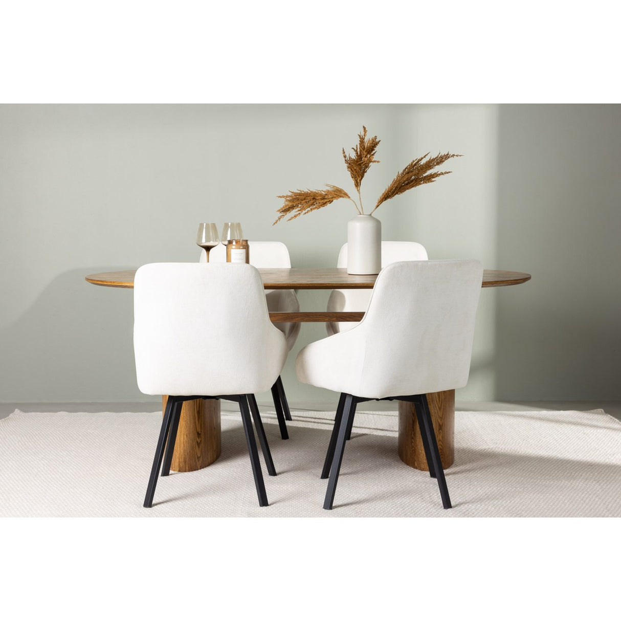 Isolde, Rosie Oval matgrupp Natur