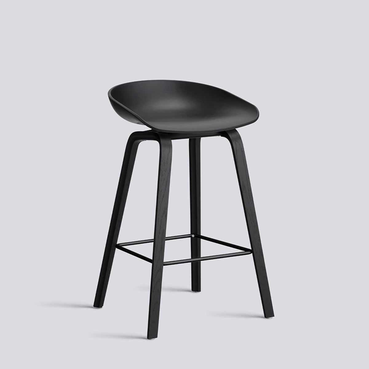 AAS 32 65 cm Barpall Black 2.0, Black – ekfaner med vattenbaserad lack, Black – pulverlackerat stål