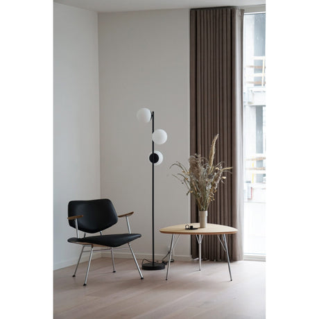 Lilly Svart Golvlampa