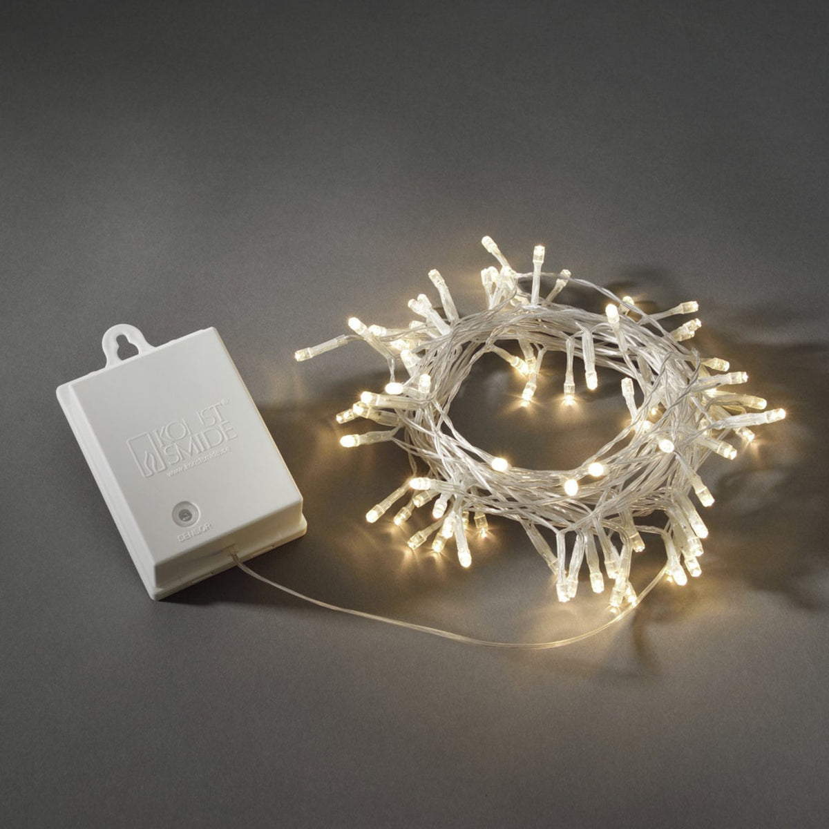 LED Skymningssensor och timer 6/9h Ljusslinga Ute Varmvit/Transparent Kabel, 80 Lampor (7.9m)