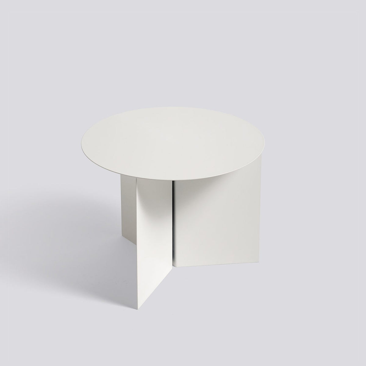 Slit runt Ø45 × H35,5 cm Sidobord White – pulverlackerat stål