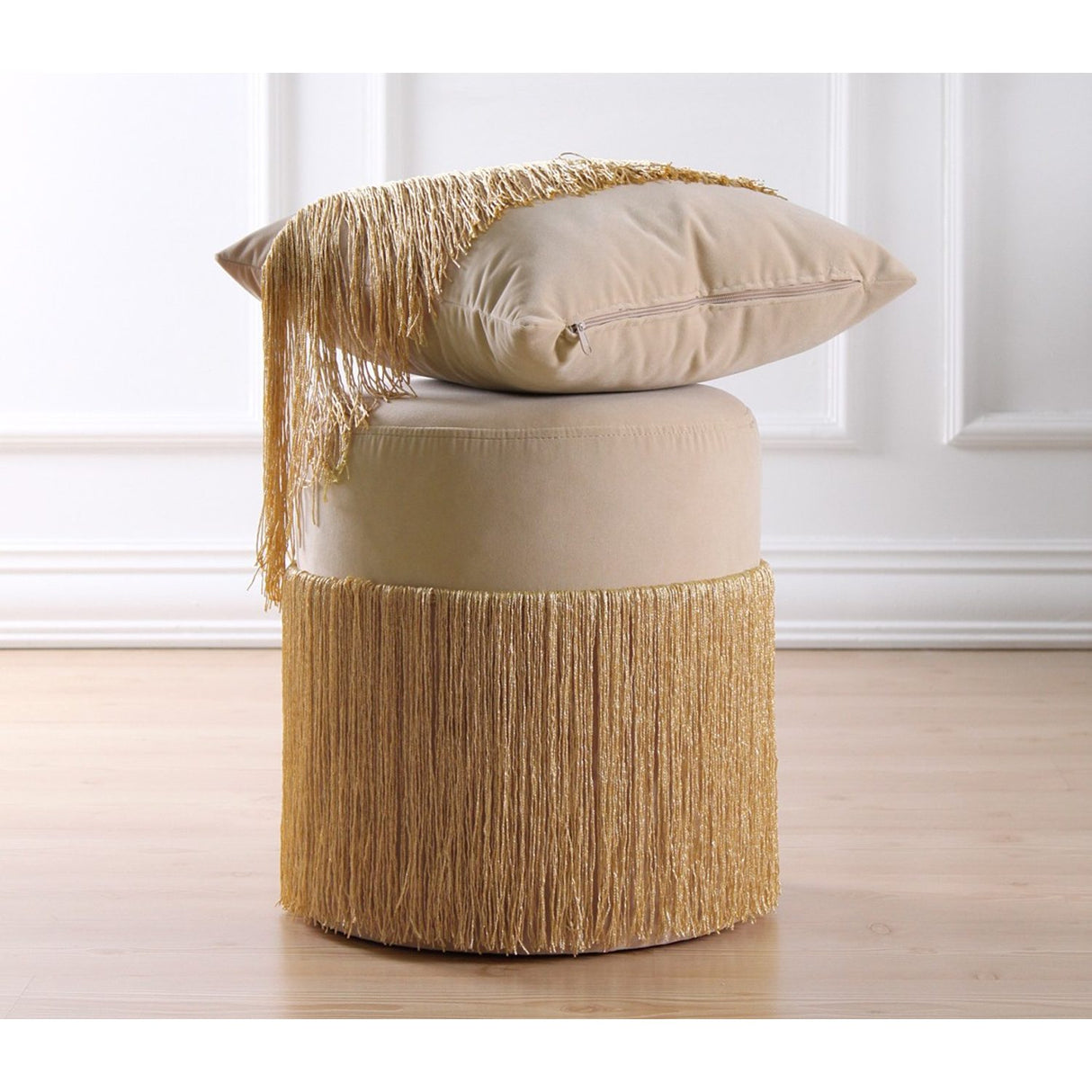 Graz (45 x 47 cm) Sittpuff Guld
