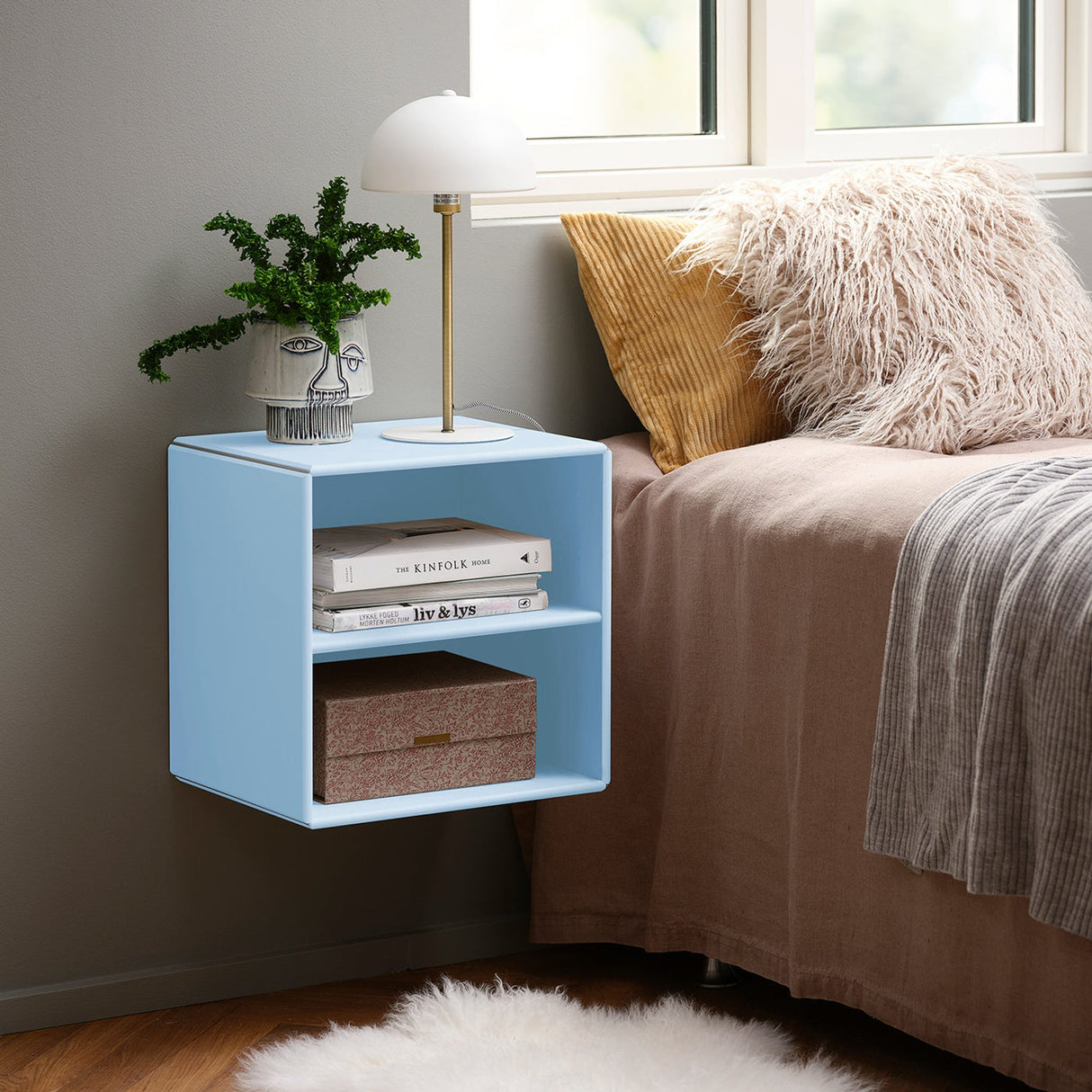 Charlotte Quadrant-vägghylla Himalayansk Blå