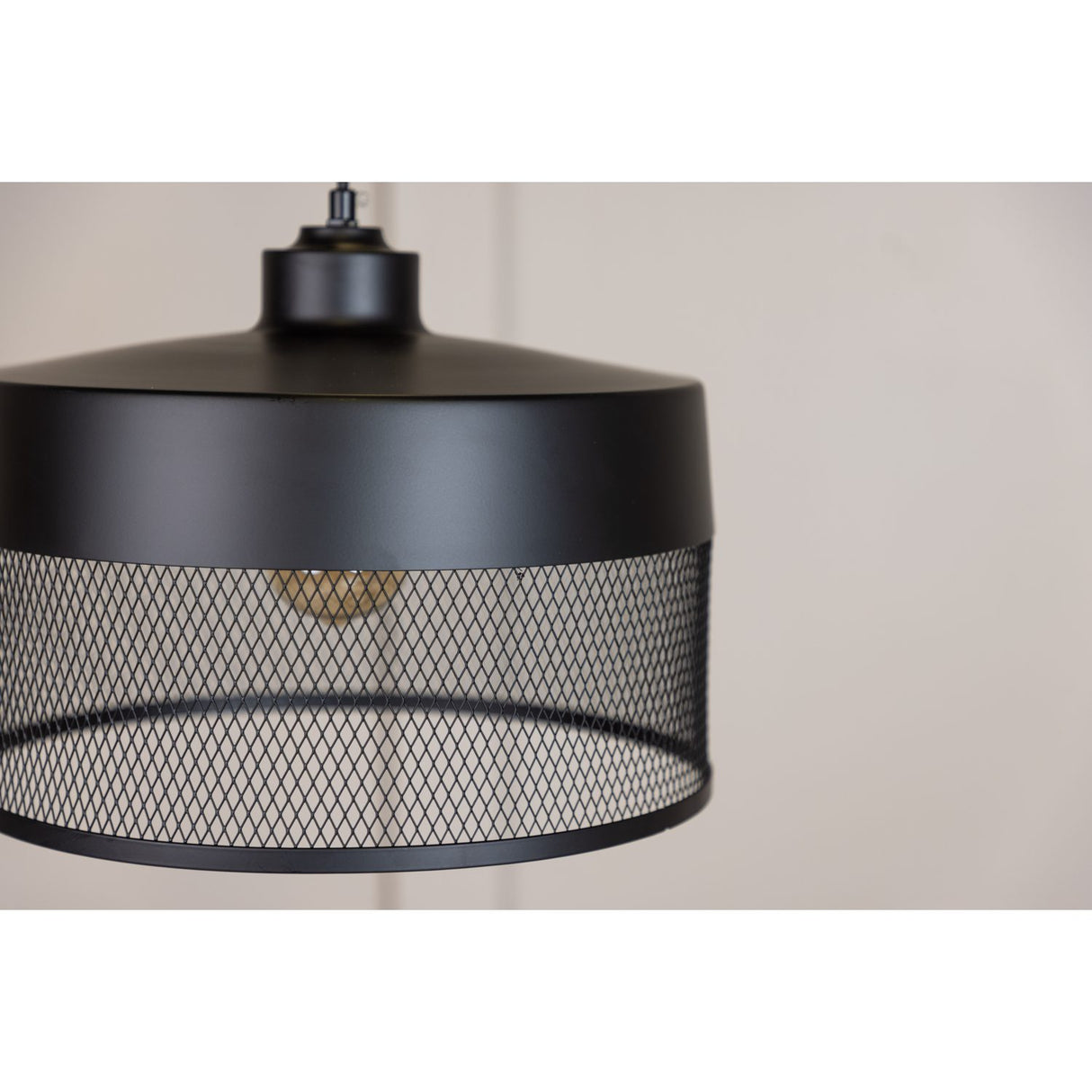 Toulon Taklampa Black, 33x18