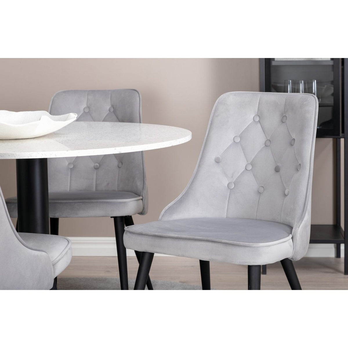 Razzia, Velvet Deluxe Rund matgrupp Vit