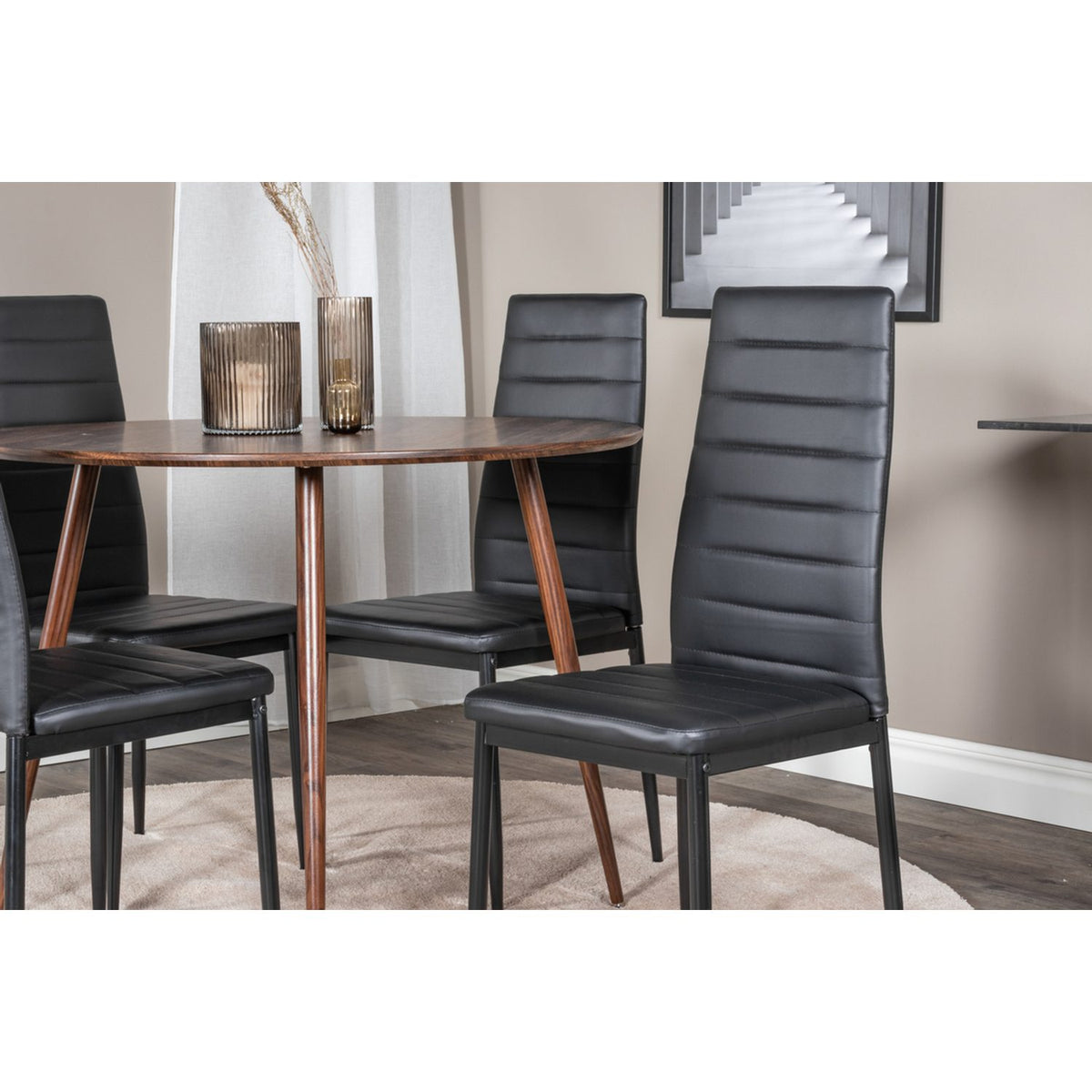 Plaza, Slim Rund matgrupp