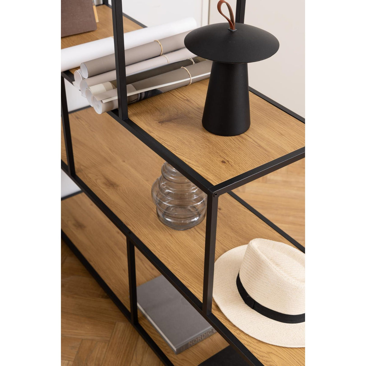 Seaford Bokhylla 150x135x35 cm Vild Ek