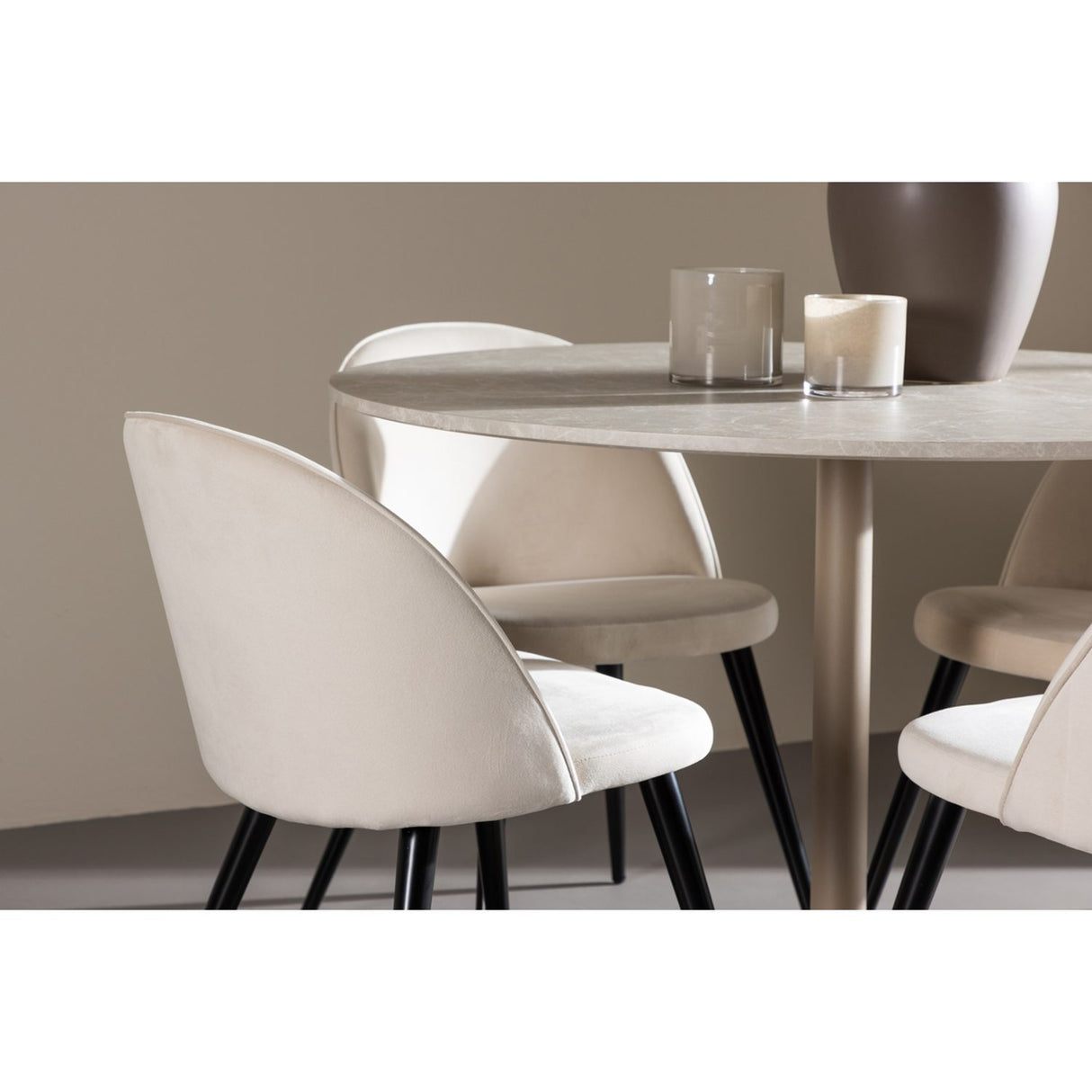 Lycke, Velvet Rund matgrupp Beige,Svart, Beige, ⌀110