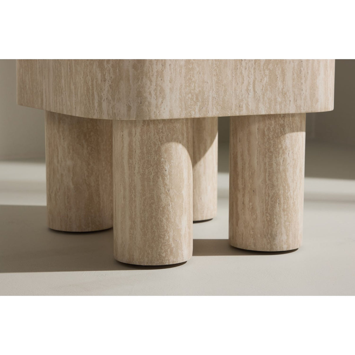 Klirou Sidobord Beige, 40 x 40