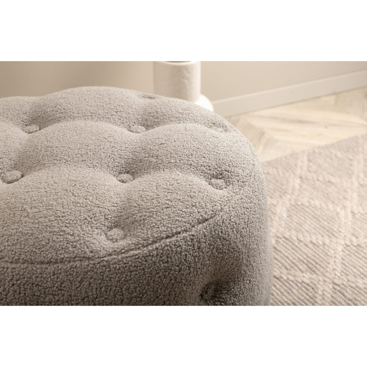 Benjamin Puff Greige, Polyester teddy
