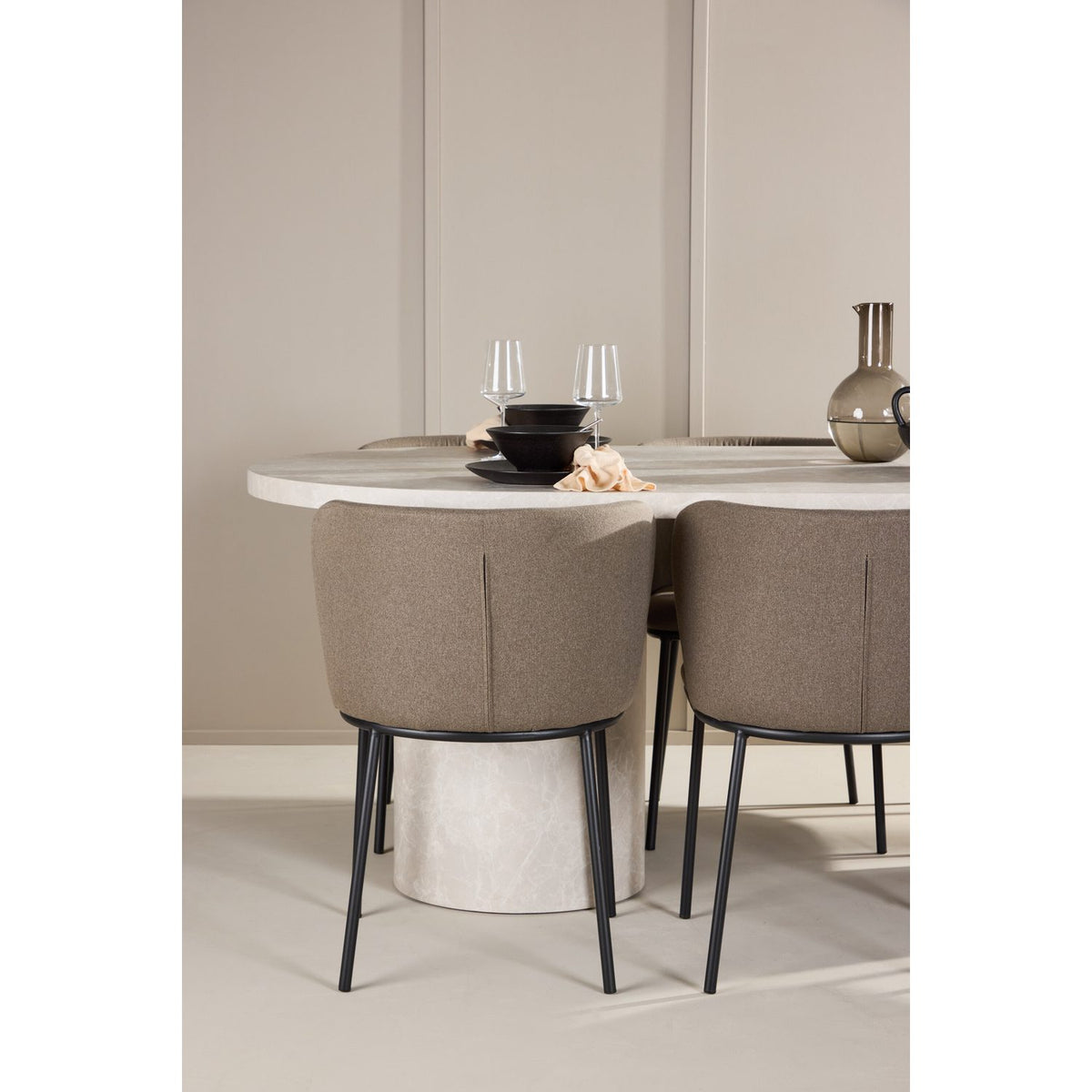 Narvik, Edina Oval matgrupp Svart,Brun, Beige, 200 x 100