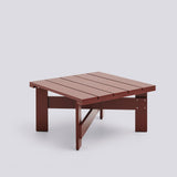 Crate L75,5 × B75,5 × H40 cm Soffbord Iron red – massiv furu med vattenbaserad lack