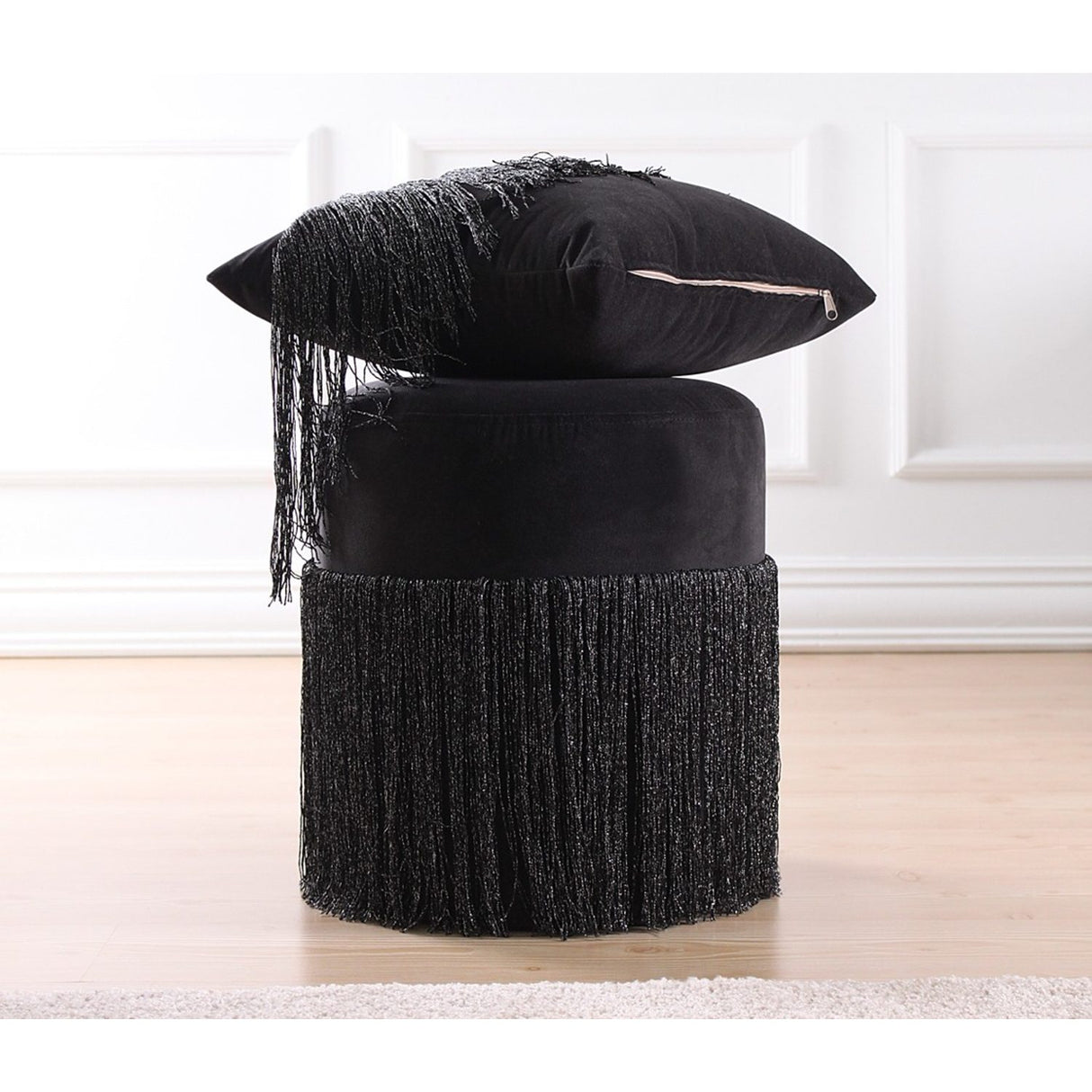 Graz (45 x 47 cm) Sittpuff Svart