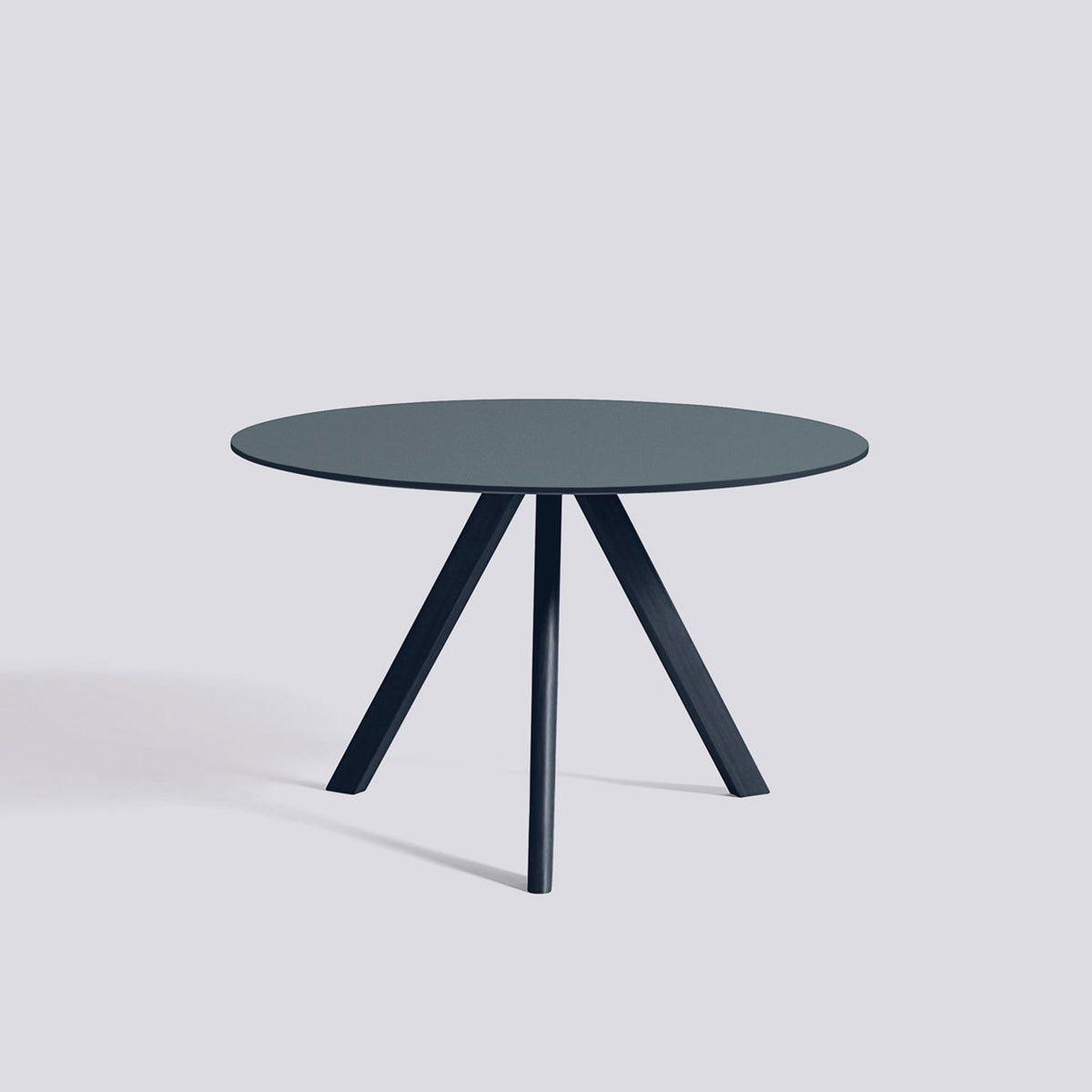 CPH 20 Ø120 × H73 cm Matbord Smokey blue – linoleum, Deep blue – massiv ek med vattenbaserad lack