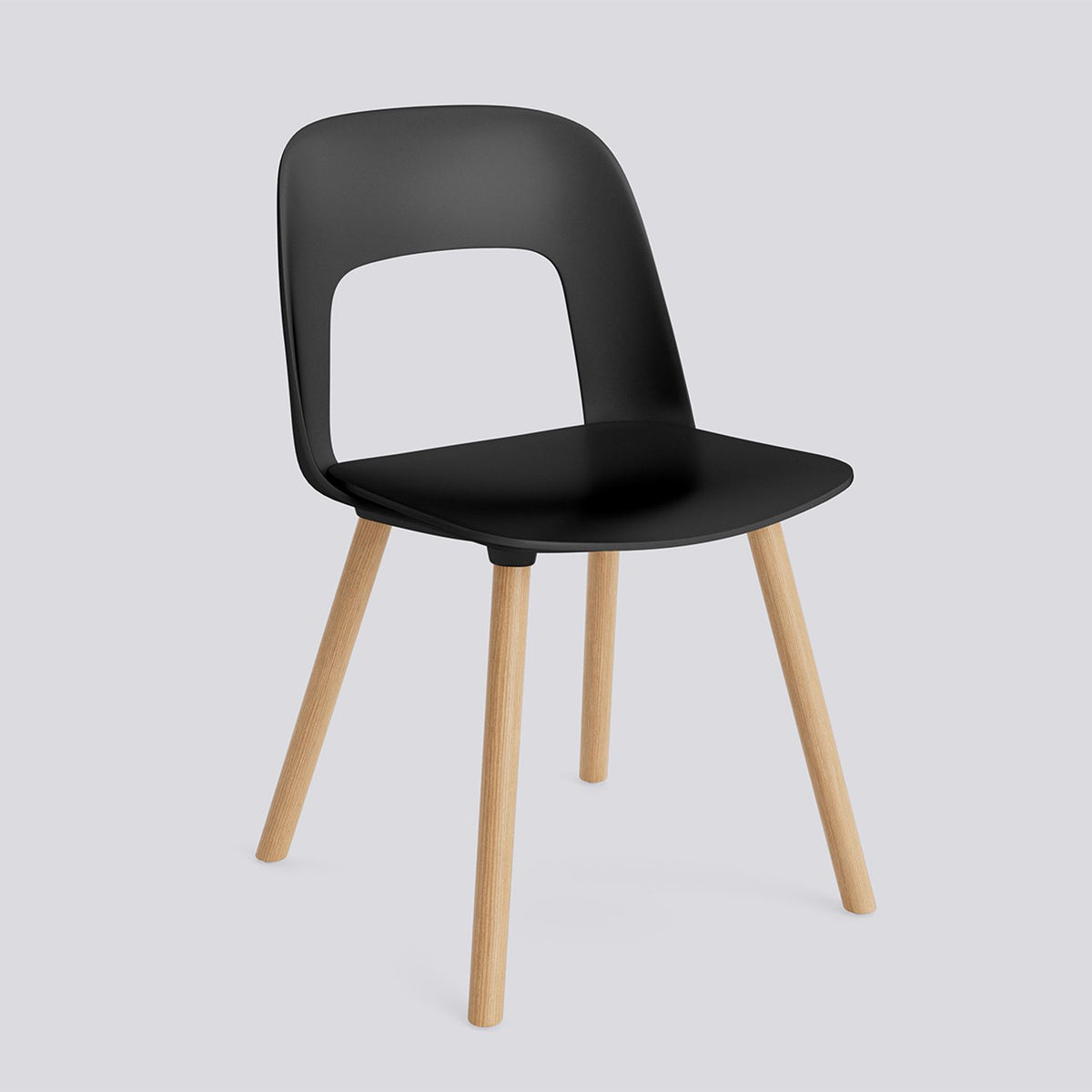 Layout 121 Stol Black, massiv ek med vattenbaserad lack