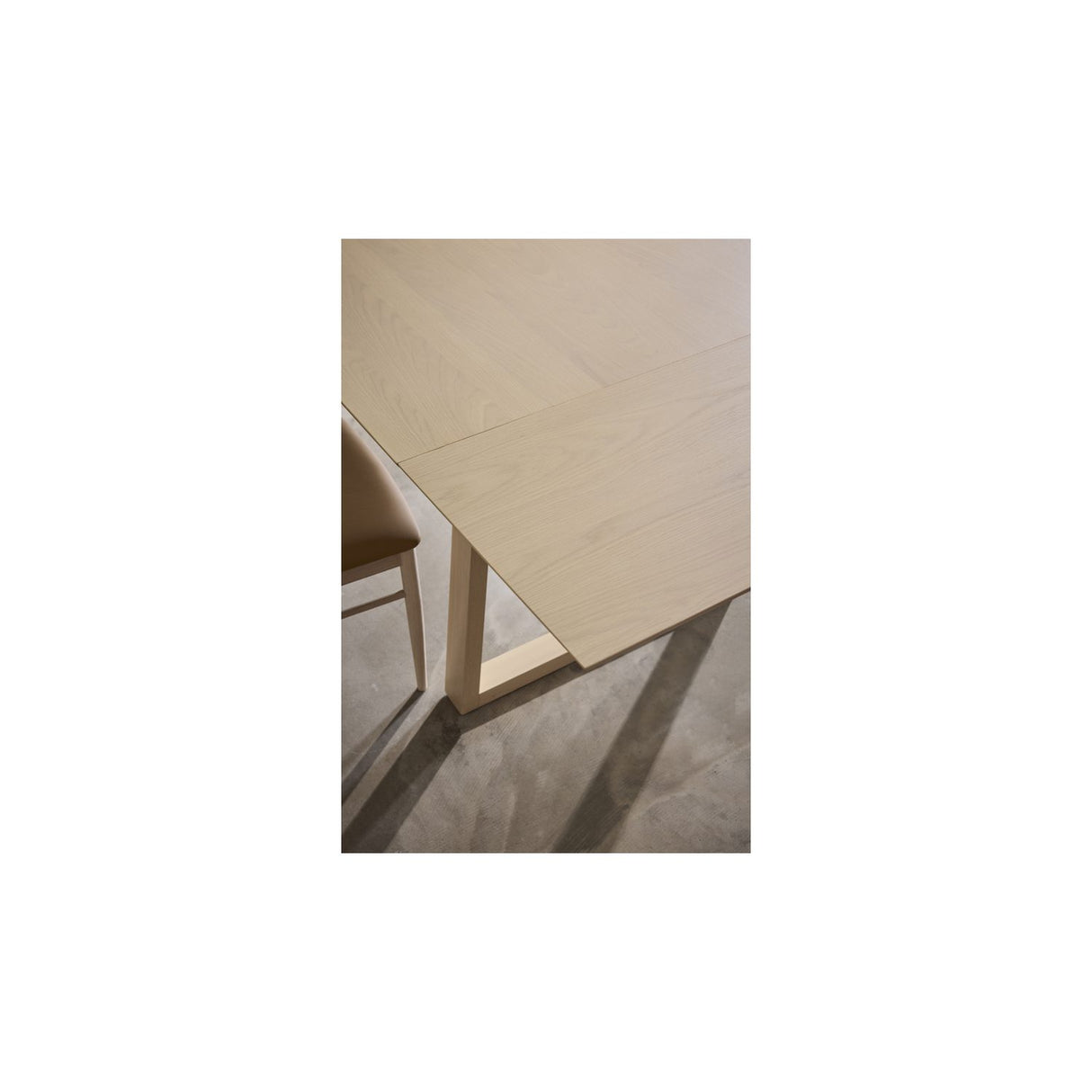 Tanum 220+50+50 cm Matbord Vitpigmenterad Ek