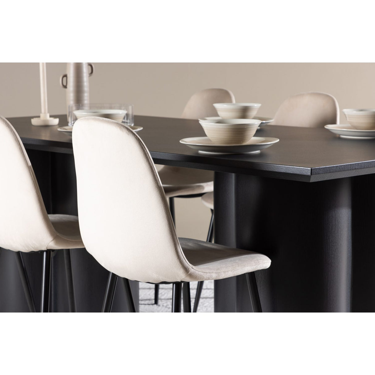 Olivia, Polar Rektangulär matgrupp Beige, Svart, 6st