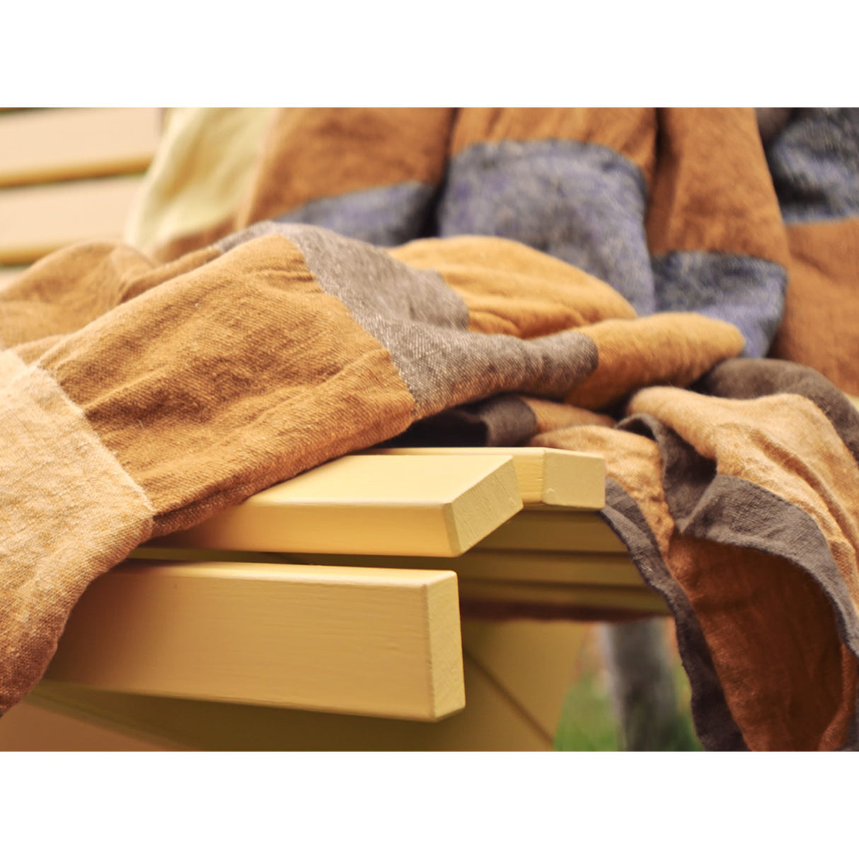 Lund Soffa Gyllene ockra