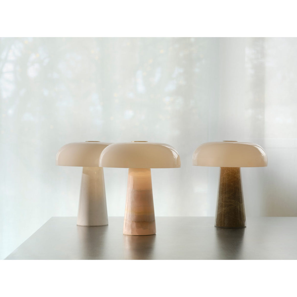 Glossy Bordslampa Beige