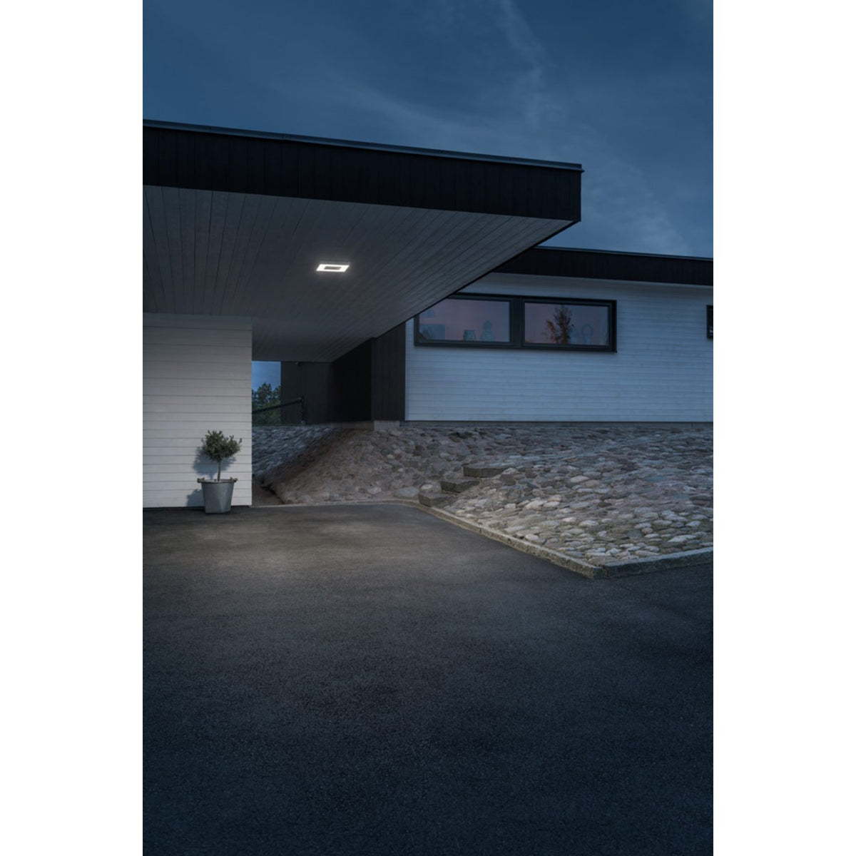 Carrara Fyrkant HP-LED 25W Vit Vägglampa Ute