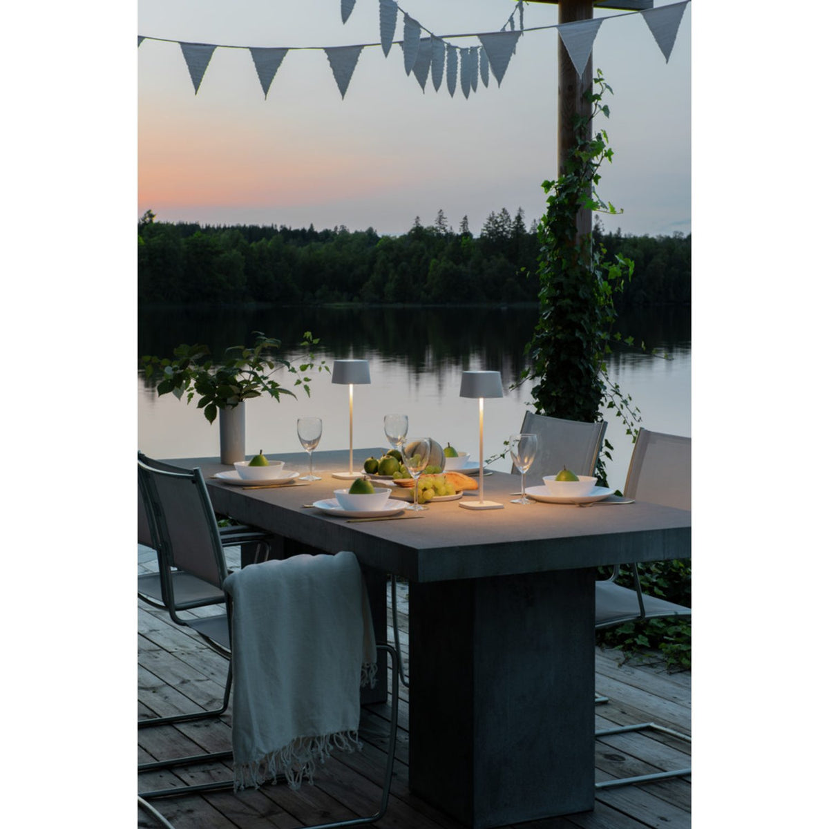 Capri bordslampa USB Bordslampa Ute/Inne Vit