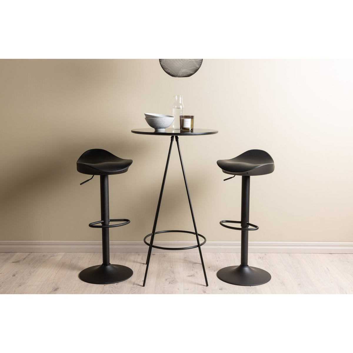 Bistro, Adesto Rund matgrupp Svart, Svart, ⌀60