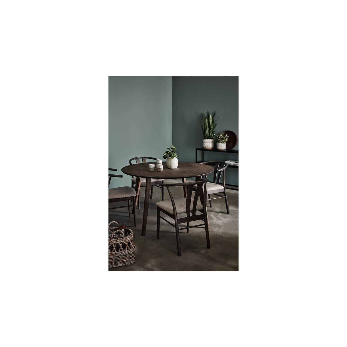 Sagene Matbord Brunlackad Ek, 130 cm