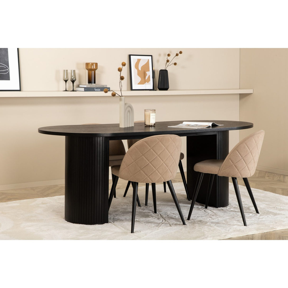 Bianca, Velvet Oval matgrupp Beige, Svart, 4st