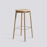 Soft Edge 82 75 cm Barpall ekfaner med vattenbaserad lack, massiv ek med vattenbaserad lack