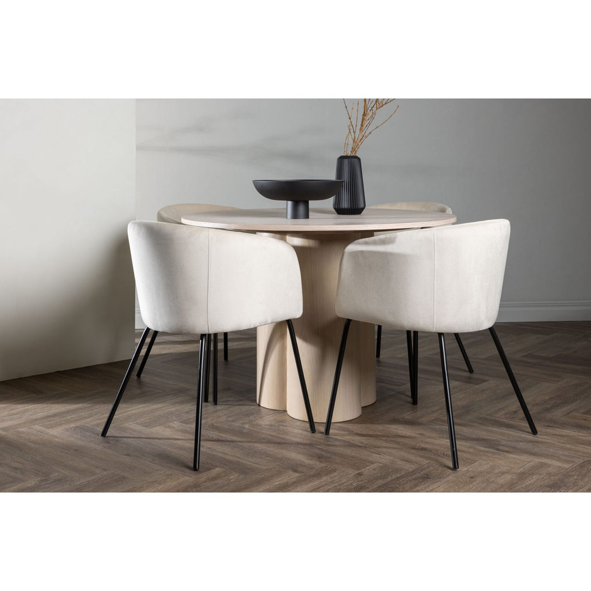 Olivia, Berit Rund matgrupp Beige, Vitputsad, 4st