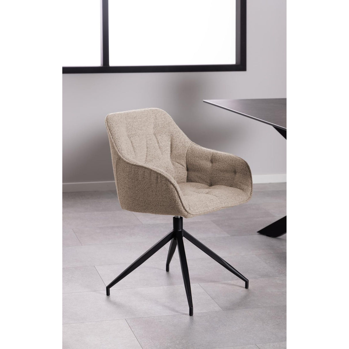 Toulon Matstol med Armstöd Snurrfunktion Monza tyg Beige