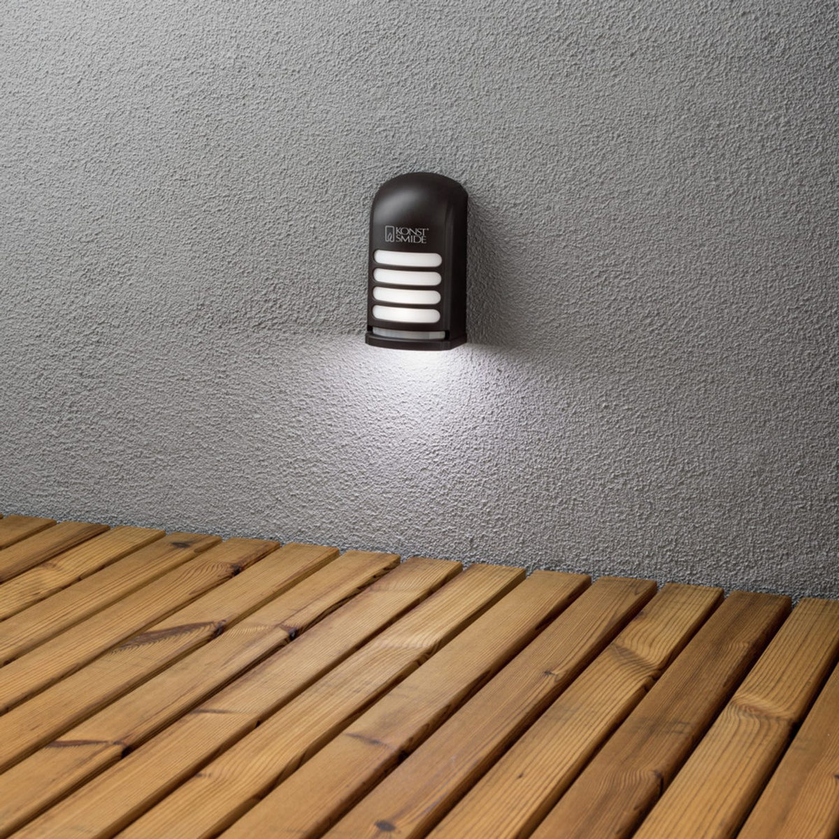 Prato B/O HP-LED Deck Vägglampa Ute Svart