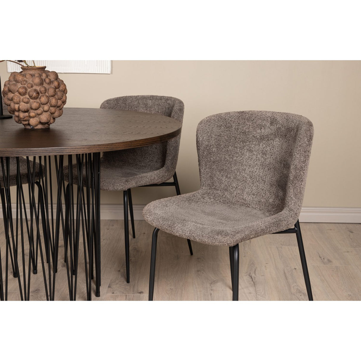 Stone round, Modesto Rund matgrupp